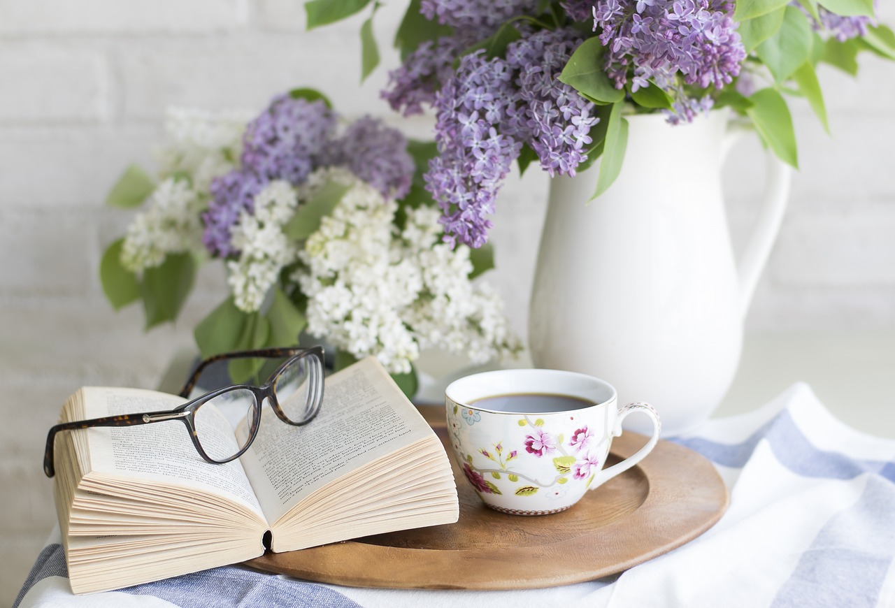 coffee, book, flowers  - gd1978fa8edb8f4d7dcb87aa535bb9b10a5fbf8c10049cf5df5ed295d3554e9a0f1ed3da401848fd53791dca476ce7ee6917c3887c80e72ec9344e30a0d79eaa0 1280 -