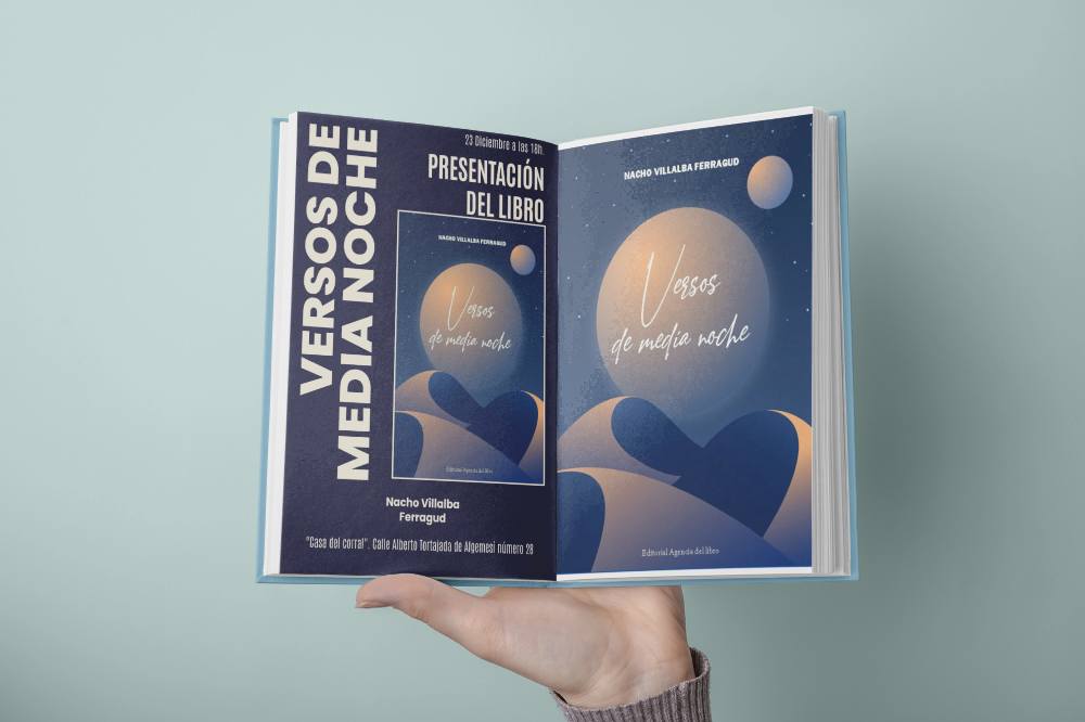 - Hand holding book mockup Mediano 1 -